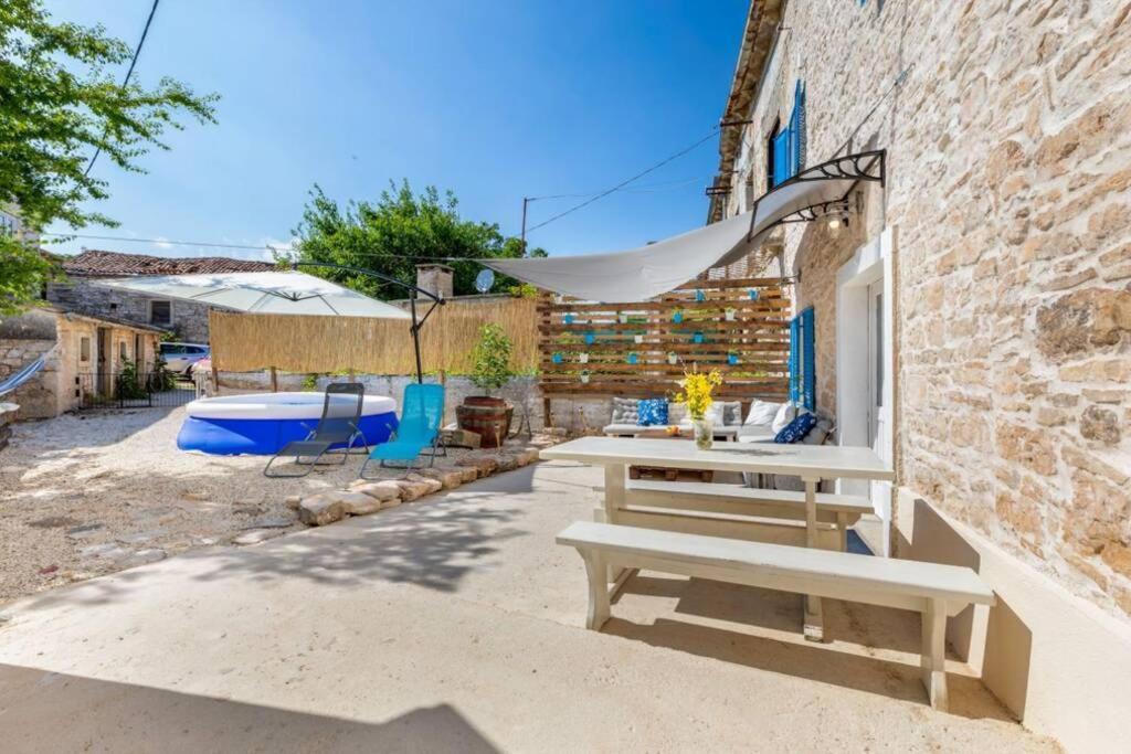 Casa Di Pietra Matelici Villa Divsici Ngoại thất bức ảnh